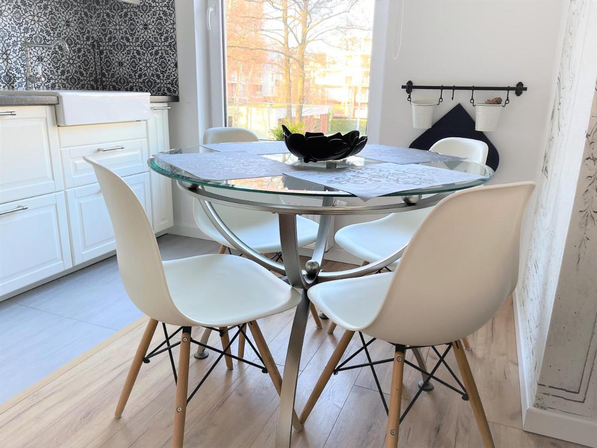 Apartament Polanki Z Basenem Blisko Plazy Leilighet Kołobrzeg Eksteriør bilde